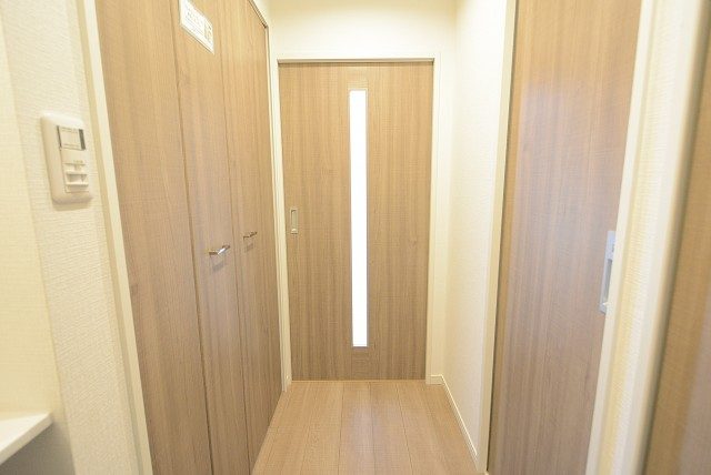 秀和大森レジデンス 玄関