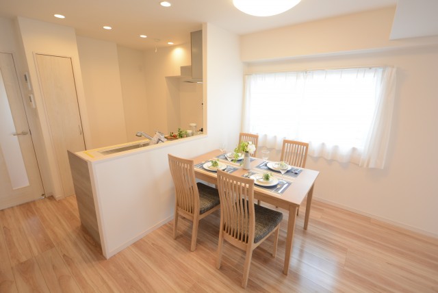 ダイアパレス自由が丘 リビング・ダイニング