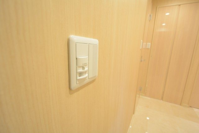 新宿御苑サニーコート 玄関