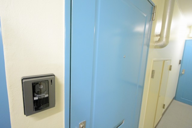 シャトレー幡ヶ谷 玄関