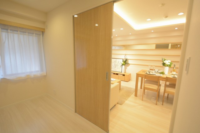 ライオンズガーデン幡ヶ谷 洋室