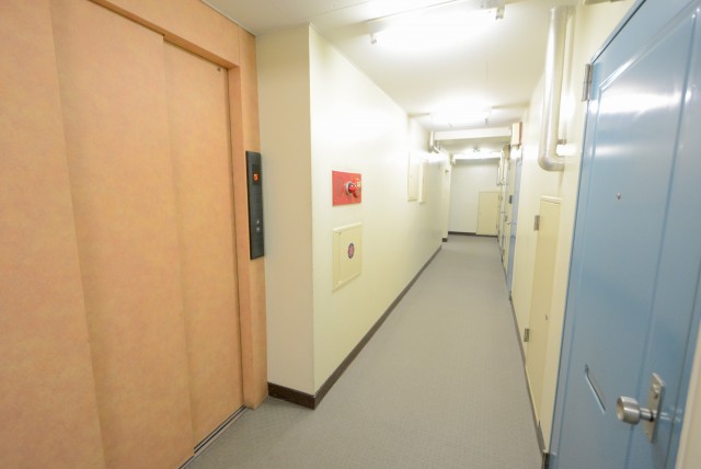 シャトレー幡ヶ谷 エントランス