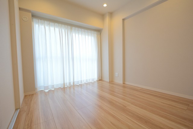 春日ビューハイツ 洋室