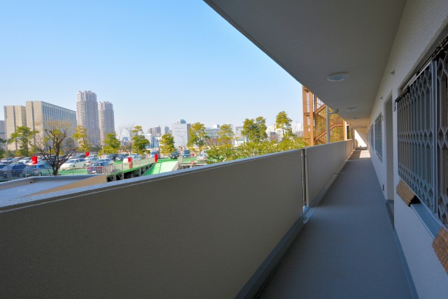ファミール浜園 2 外廊下