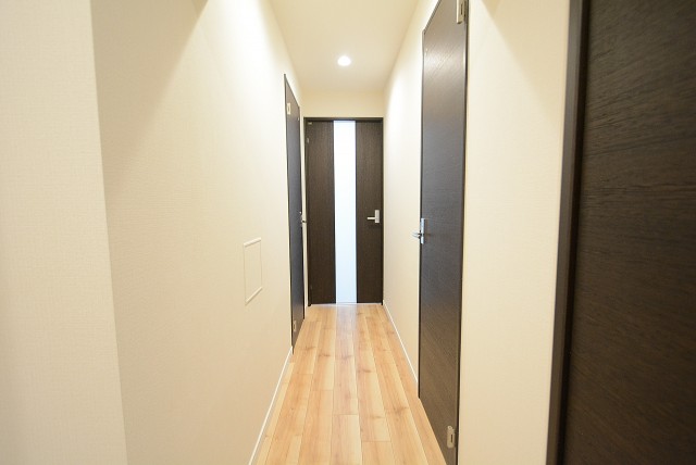 ファミール浜園 廊下