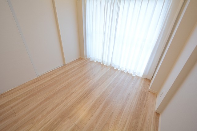 春日ビューハイツ 洋室