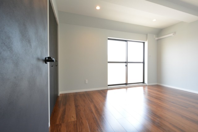 幡ヶ谷YMビル 洋室1