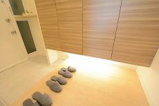 目白ハイビル 玄関