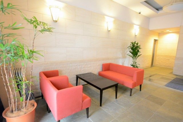 グラーサ駒沢大学 エントランス