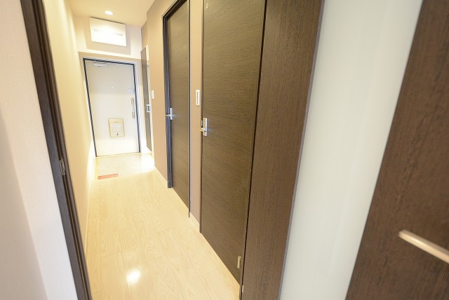 メガロン大森 廊下