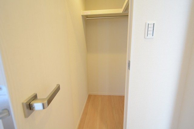 朝日クレス・パリオ西落合 洋室① 朝日クレス・パリオ西落合 洋室①