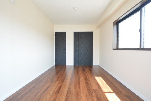 幡ヶ谷YMビル 洋室2