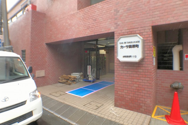 カーサ田原町 エントランス