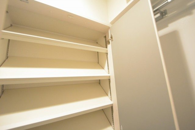 ピロティ五反田 玄関