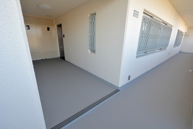 ファミール浜園 14 外廊下