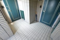 幡ヶ谷YMビル 玄関