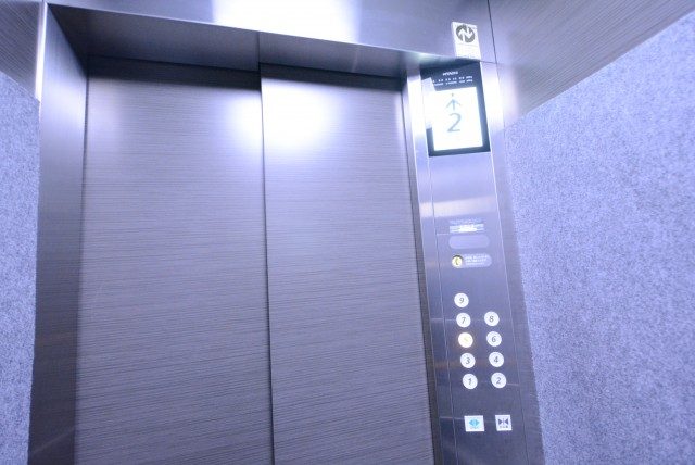 プレミストベイフォートスクエア豊洲 外廊下