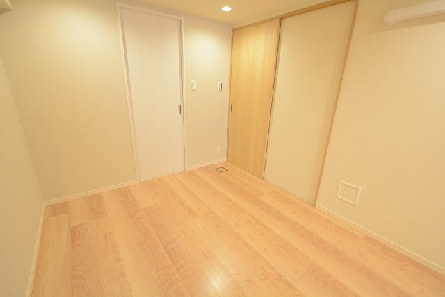 メゾンドール高田馬場 洋室①