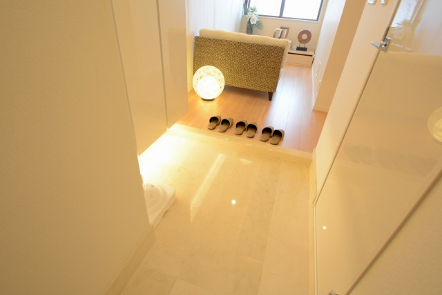 幡ヶ谷YMビル 玄関