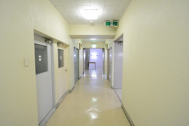 目白ハイビル 内廊下