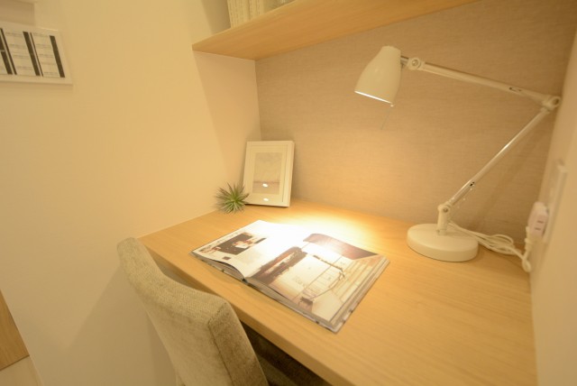 ライオンズガーデン幡ヶ谷 デスク