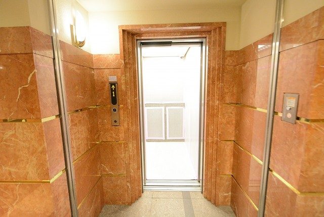 シティハウス新宿柏木 エントランス