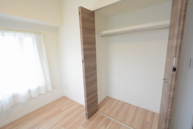 サンライズ上馬マンション 洋室２