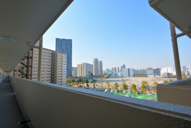 ファミール浜園 6 外廊下