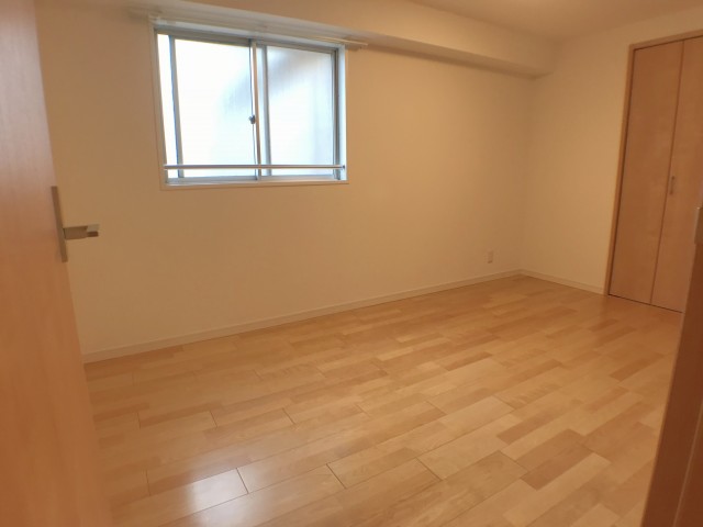 カーサ田原町 洋室③