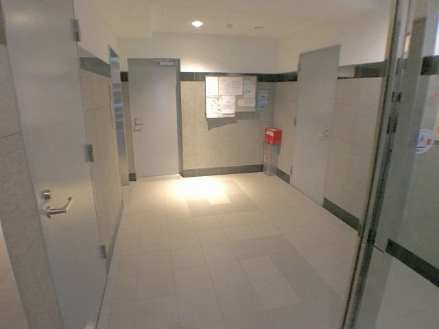 カインドステージ エントランス