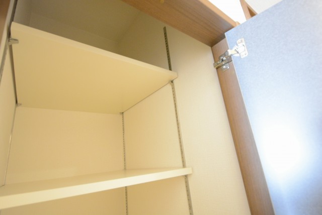 ファミール浜園 14 物入