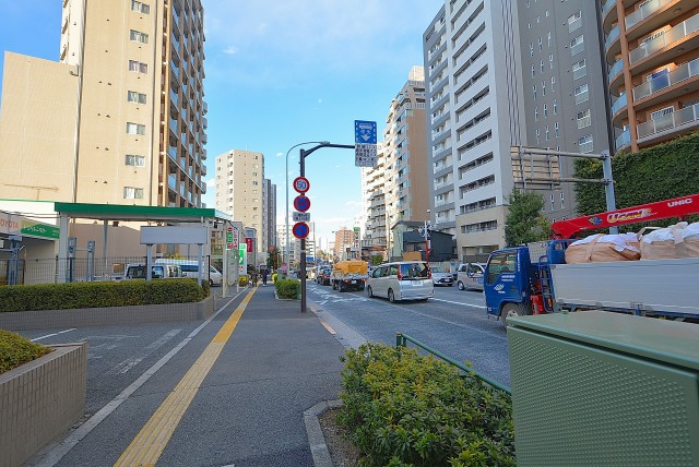 メゾンドール高田馬場　明治通り