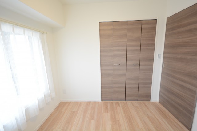 サンライズ上馬マンション 洋室２