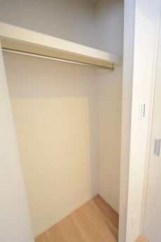 幡ヶ谷YMビル 洋室1