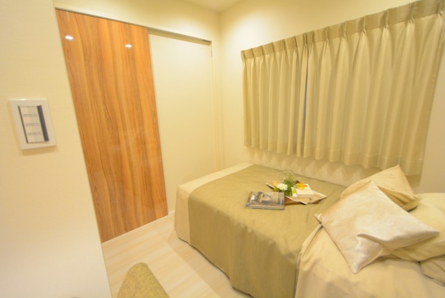 渋谷本町オリエントコートⅡ 洋室２