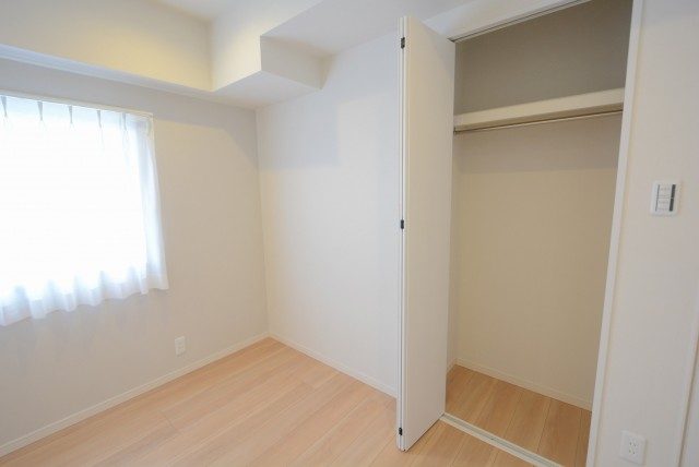 幡ヶ谷YMビル 洋室1