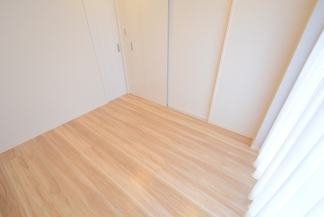 春日ビューハイツ 洋室