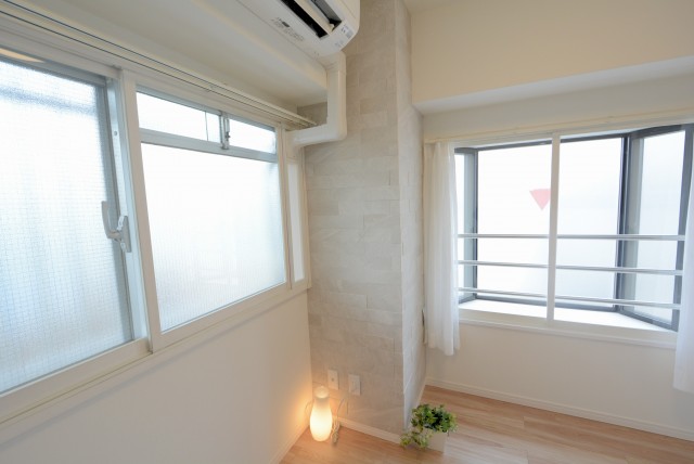 サンライズ上馬マンション 洋室２