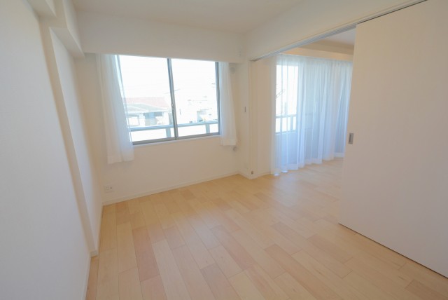 ミオカステーロ雪ヶ谷アルテパラッツォ 洋室3_5