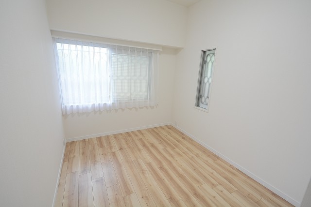 ファミール浜園 洋室4.8