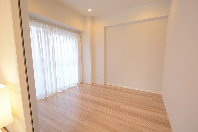 春日ビューハイツ 洋室