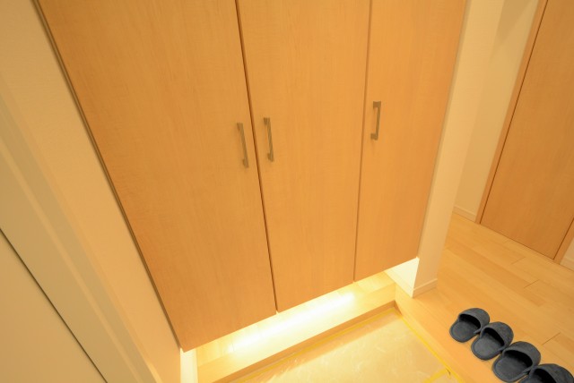 ファミール浜園 2 玄関