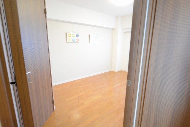 ファミール浜園 14 洋室１