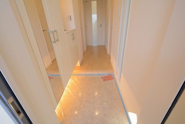 ミオカステーロ雪ヶ谷アルテパラッツォ 玄関