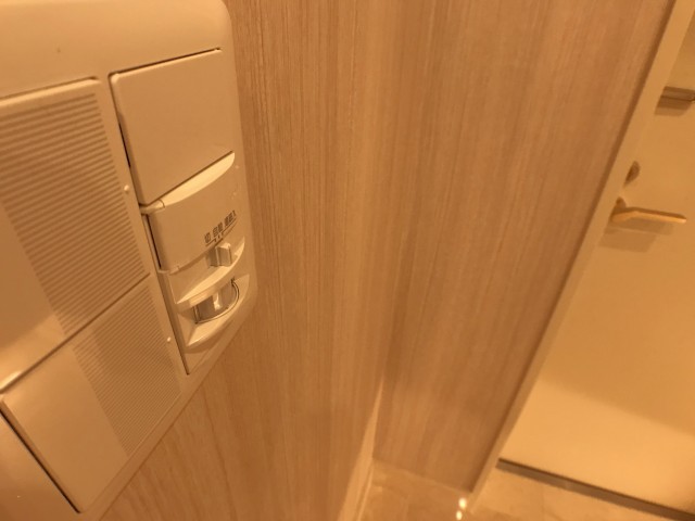 カインドステージ 玄関