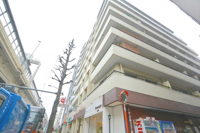 シャトレー幡ヶ谷外観