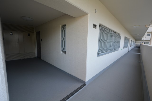 ファミール浜園 2 外廊下