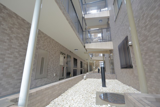 ライオンズガーデン幡ヶ谷 エントランス