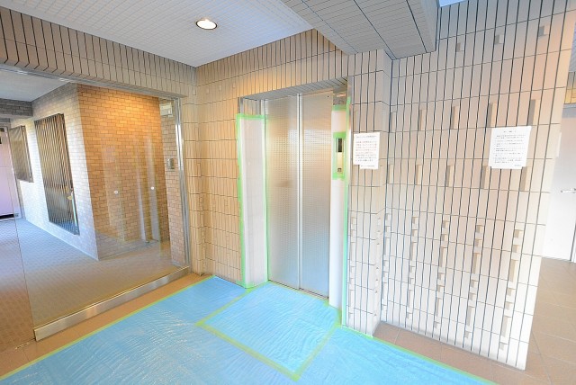 朝日クレス・パリオ西落合 エントランス