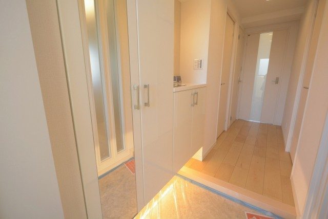 ミオカステーロ雪ヶ谷アルテパラッツォ 玄関